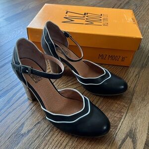 Miz Mooz Jagger Heels Size 8.5